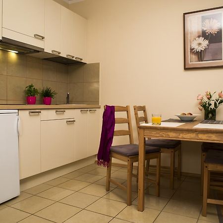 Apartamenty Tww Ochota Варшава Екстер'єр фото