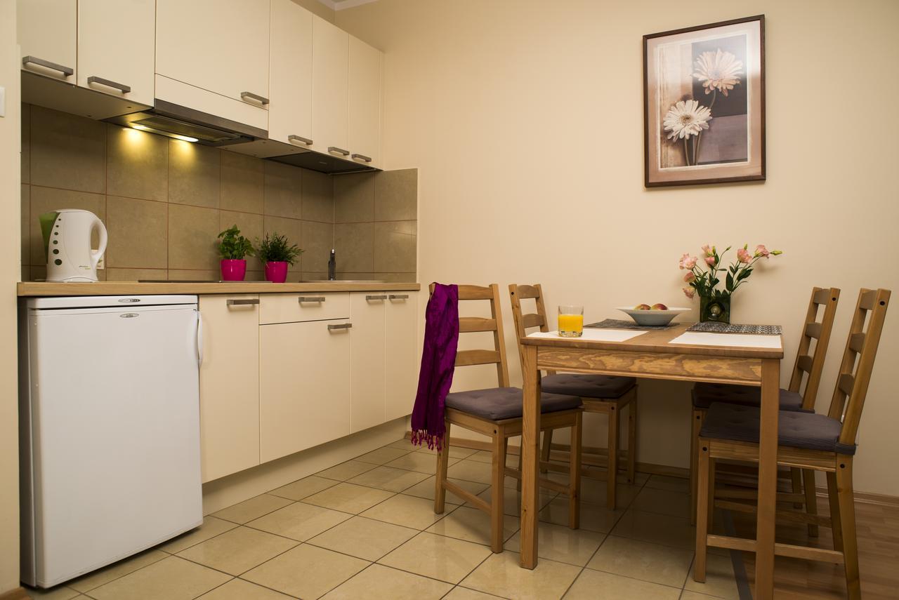 Apartamenty Tww Ochota Варшава Екстер'єр фото